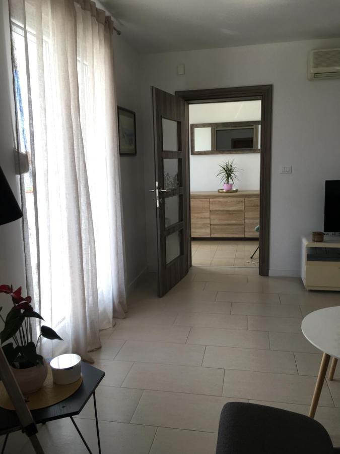 Kairos Apartment Trogir Exterior photo